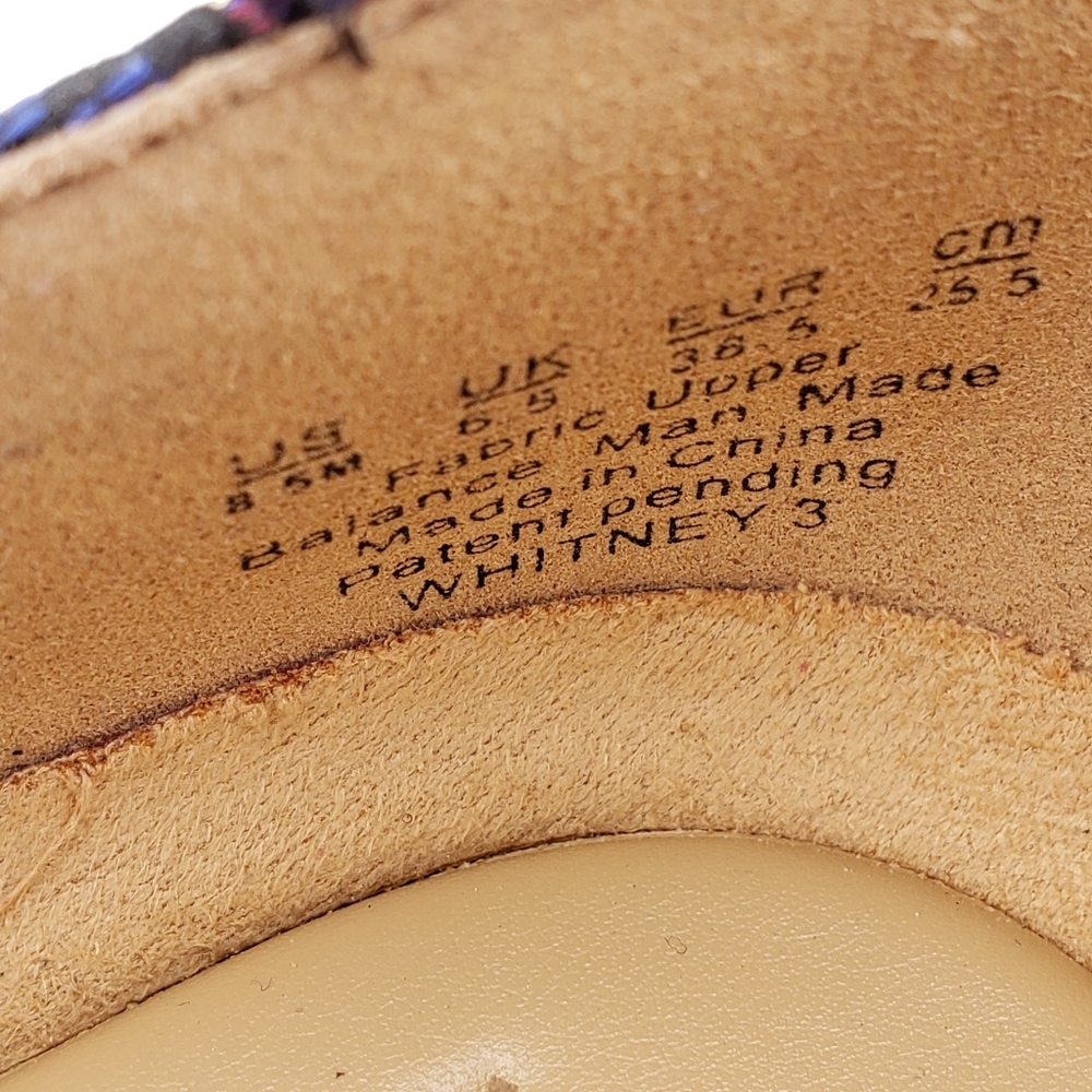 Vera Wang Women's Blue and Gold Floral Shoes - Picture 5 of 5